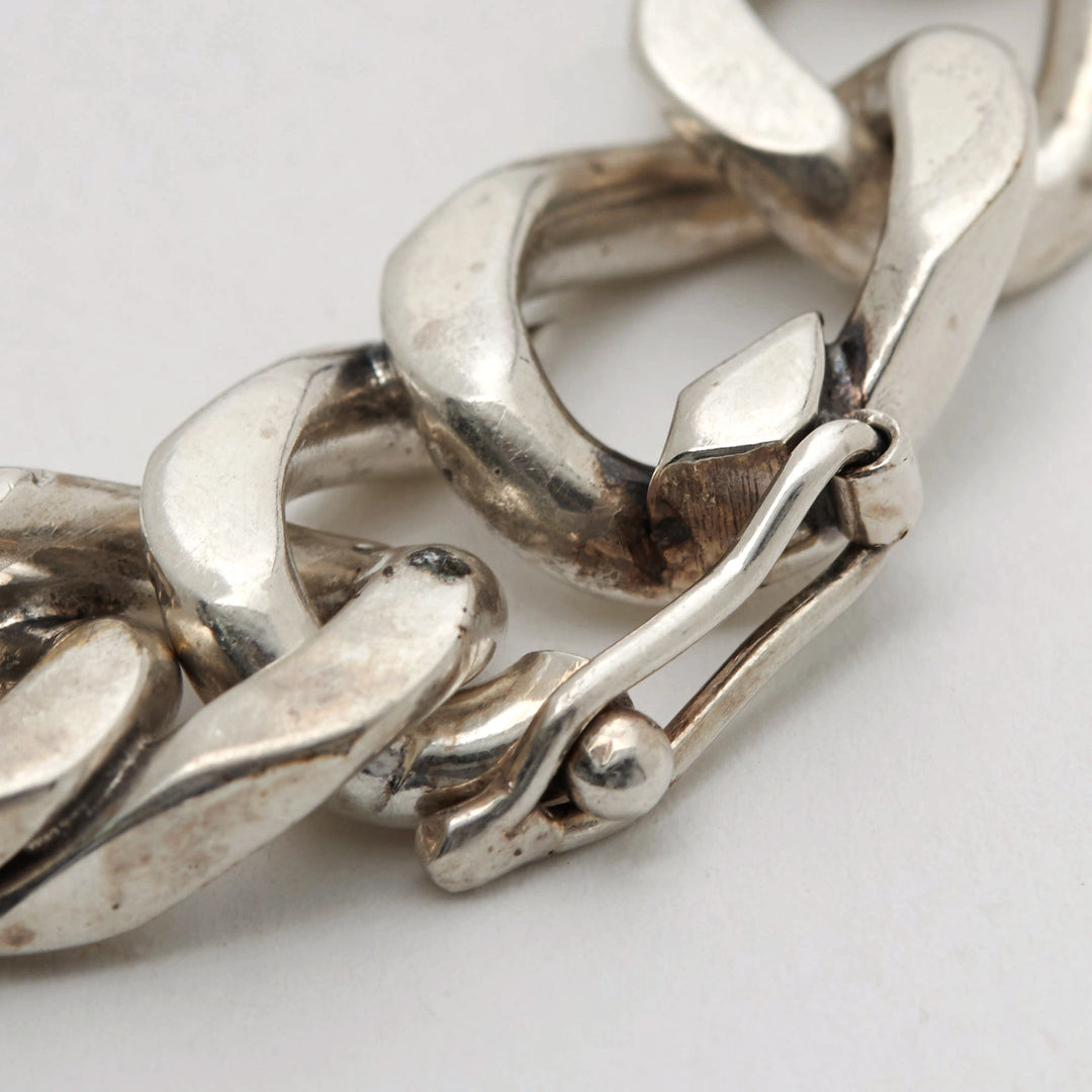 CHANEL/シャネル】ロゴプレート ブレスレット シルバー 腕周り約19cm