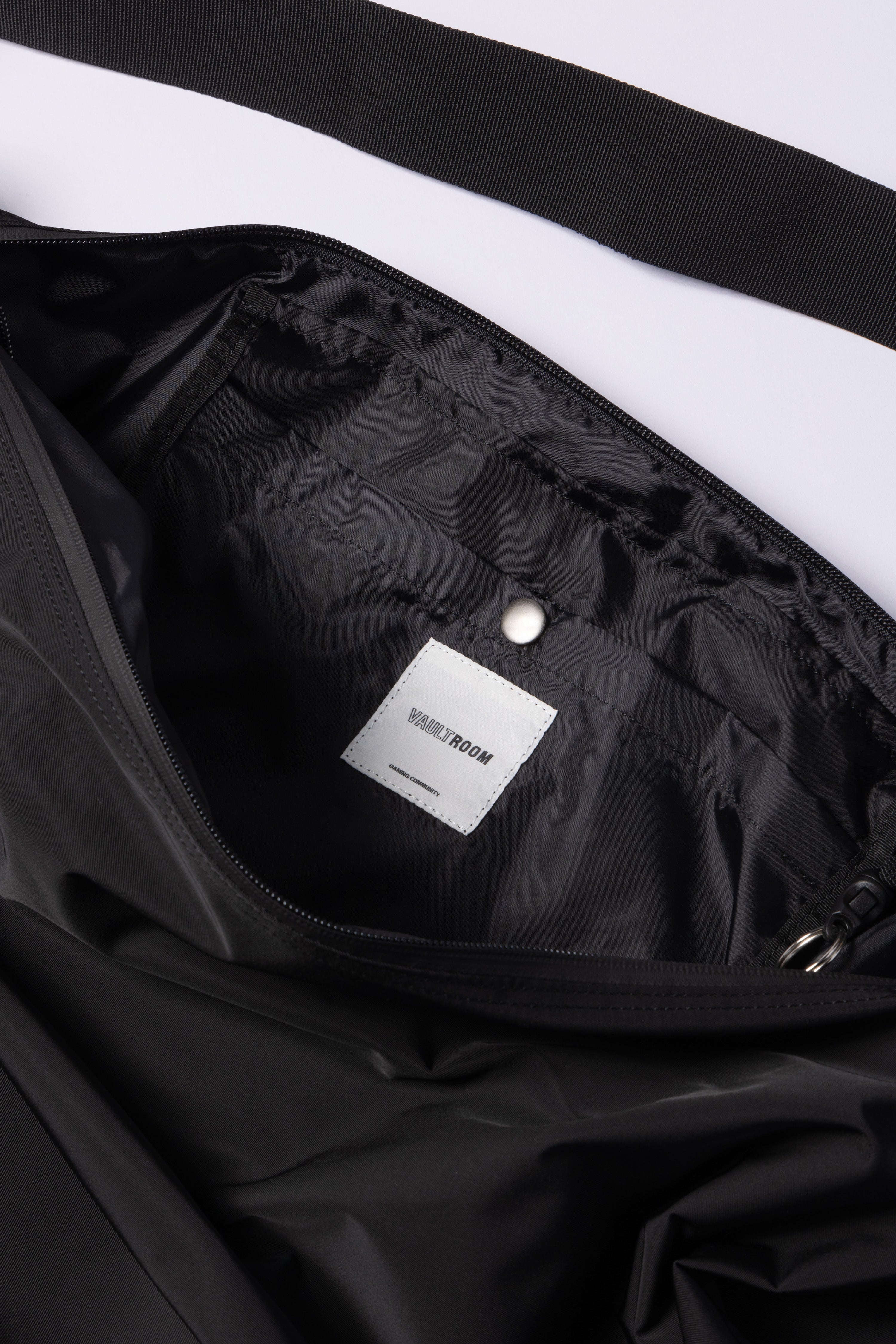 DEVICE SHOULDER BAG – VAULTROOM