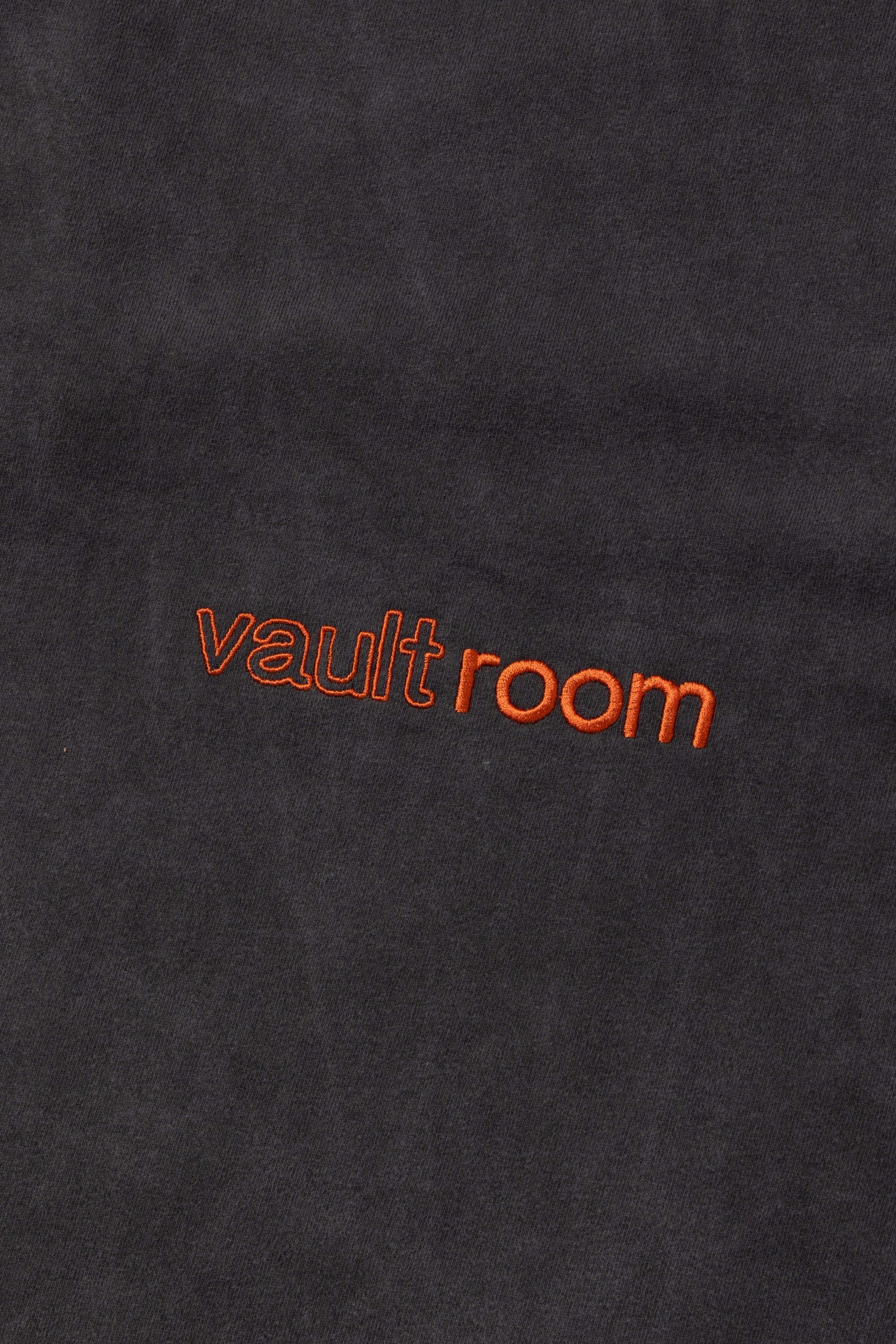 GON MACHINE TEE / CHARCOAL – VAULTROOM