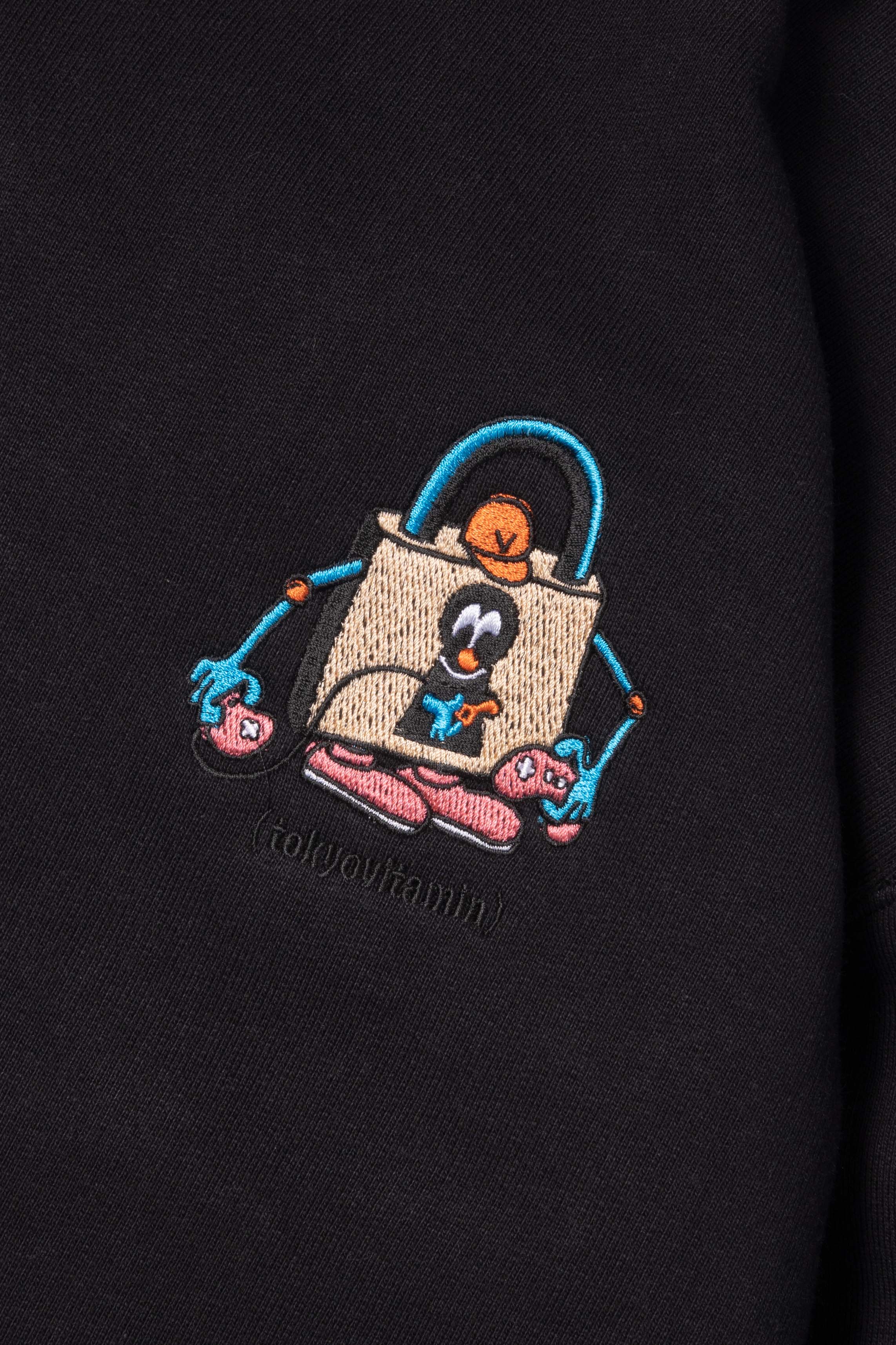 vaultroom × tokyovitamin HOODIE – VAULTROOM