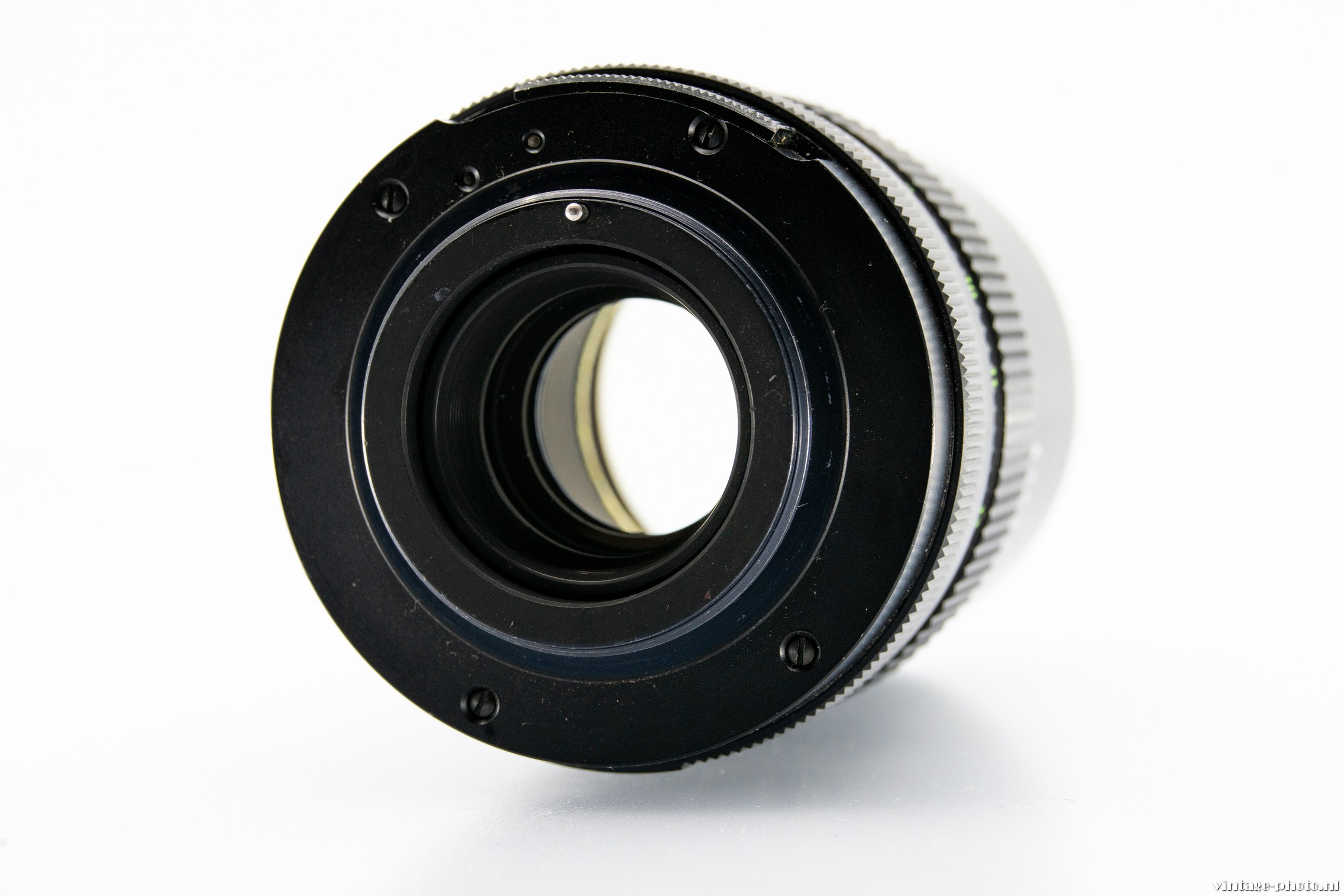 Pentacon 135mm F2.8, a gem from the cold war - Vintage-photo