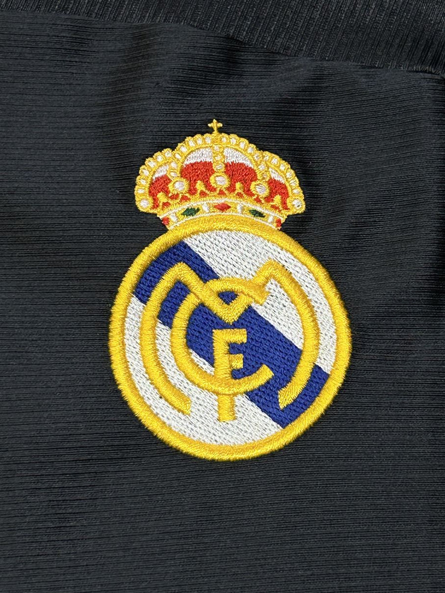 レアルマドリード 100周年モデルRAUL トヨタ杯刺繍入 缶付 レアル