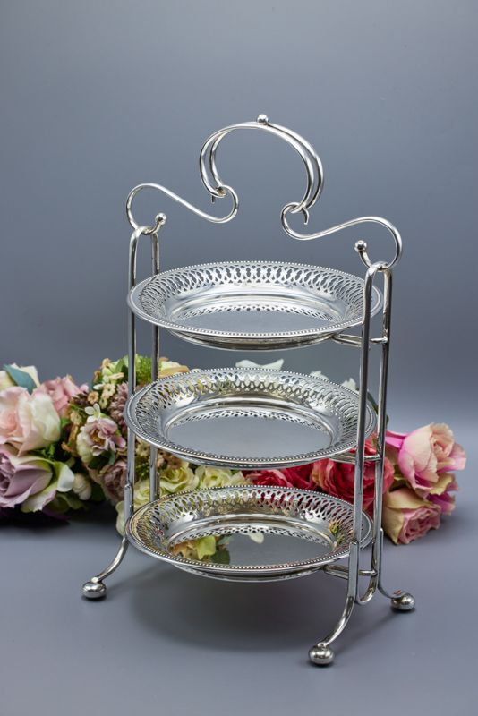 アンティークシルバー、アンティーク銀器、シルバープレート製 優美な