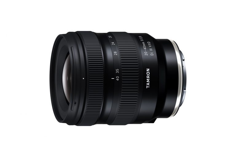 タムロン、 ソニーEマウント用10.7倍の高倍率ズームレンズ 「28-300mm