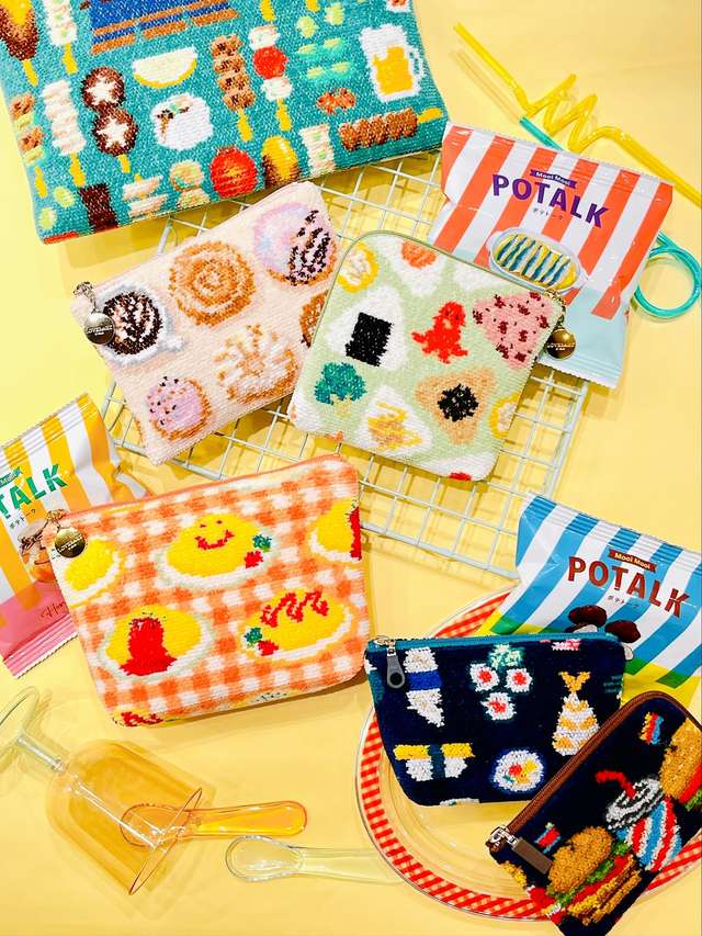 オムスビコロリン ポーチ L/OMK-233114(ペールグリーン): LOVERARY BY