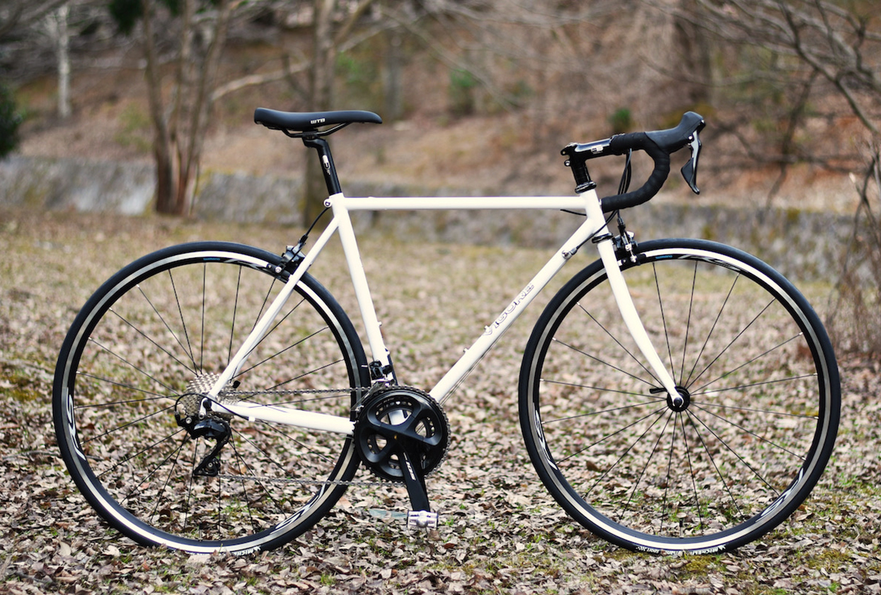 クロモリ製ロードバイク CrMo Racerクロモリレーサー - VIGORE -道具