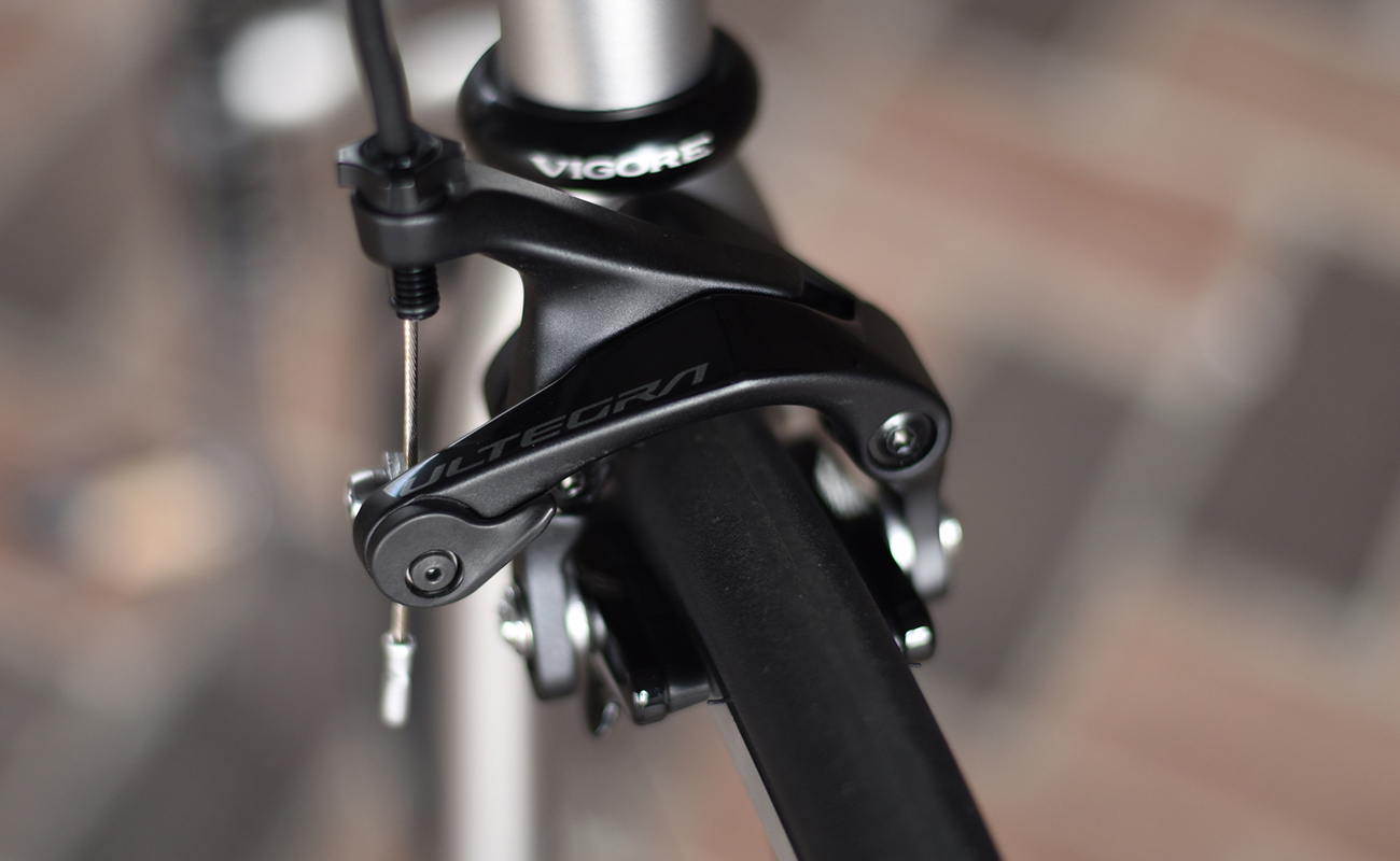 クロモリレーサー Grade RS＋ ULTEGRA Di2仕様 - VIGORE -道具としての