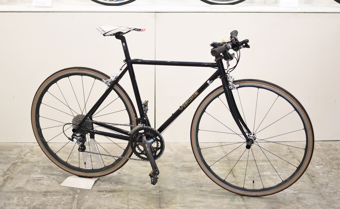 フラットハンドル仕様の『クロモリレーサー』 - VIGORE -道具としての