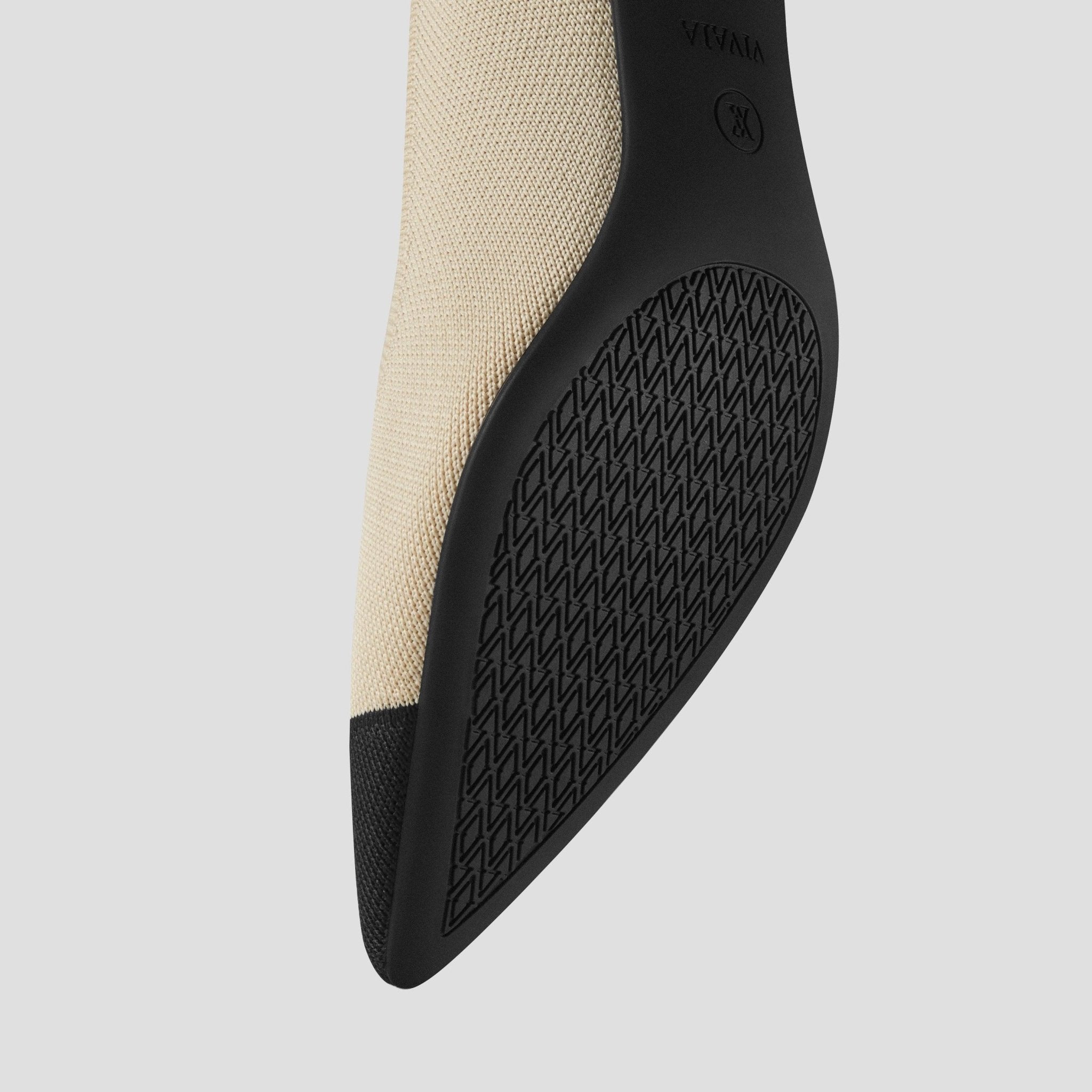 Scarlett] ポインテッドトゥ キトゥンヒール パンプス – VIVAIA JAPAN