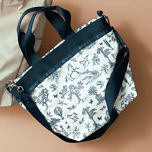 スペシャル付録記念！LEEマルシェでしか買えない別注アイテムも