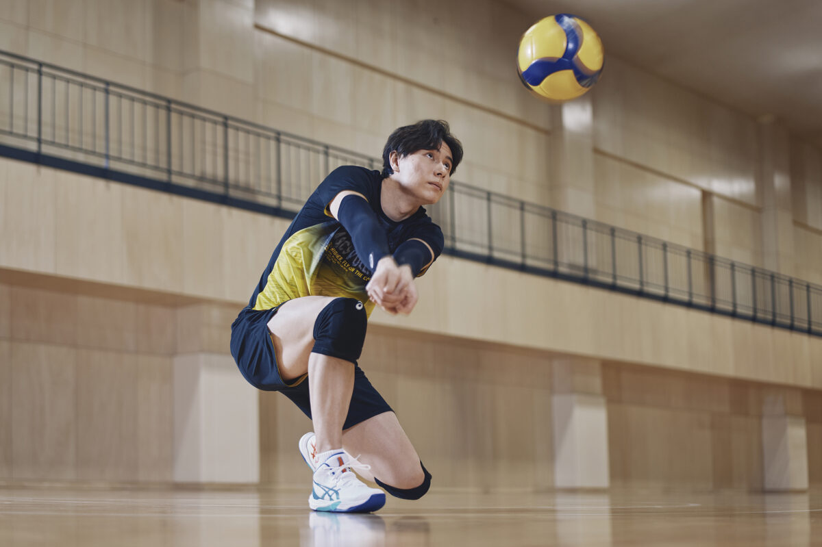 このデザイン、いつもと違う」髙橋藍が新しい相棒に感じた新鮮さとは