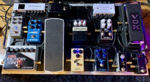 第二回 ギターレッスンで使用しているエフェクターボードの中身を