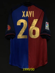 26番が珍しい！バルサのレジェンド、シャビの1998/99トップデビュー