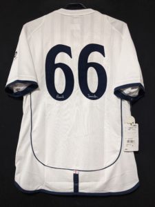 ポール・スミスがユニフォームに込めた願いとは？！2002年イングランド