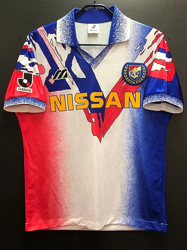 知る人ぞ知る。Jリーグ元年の横浜マリノスに幻のアウェイユニフォーム