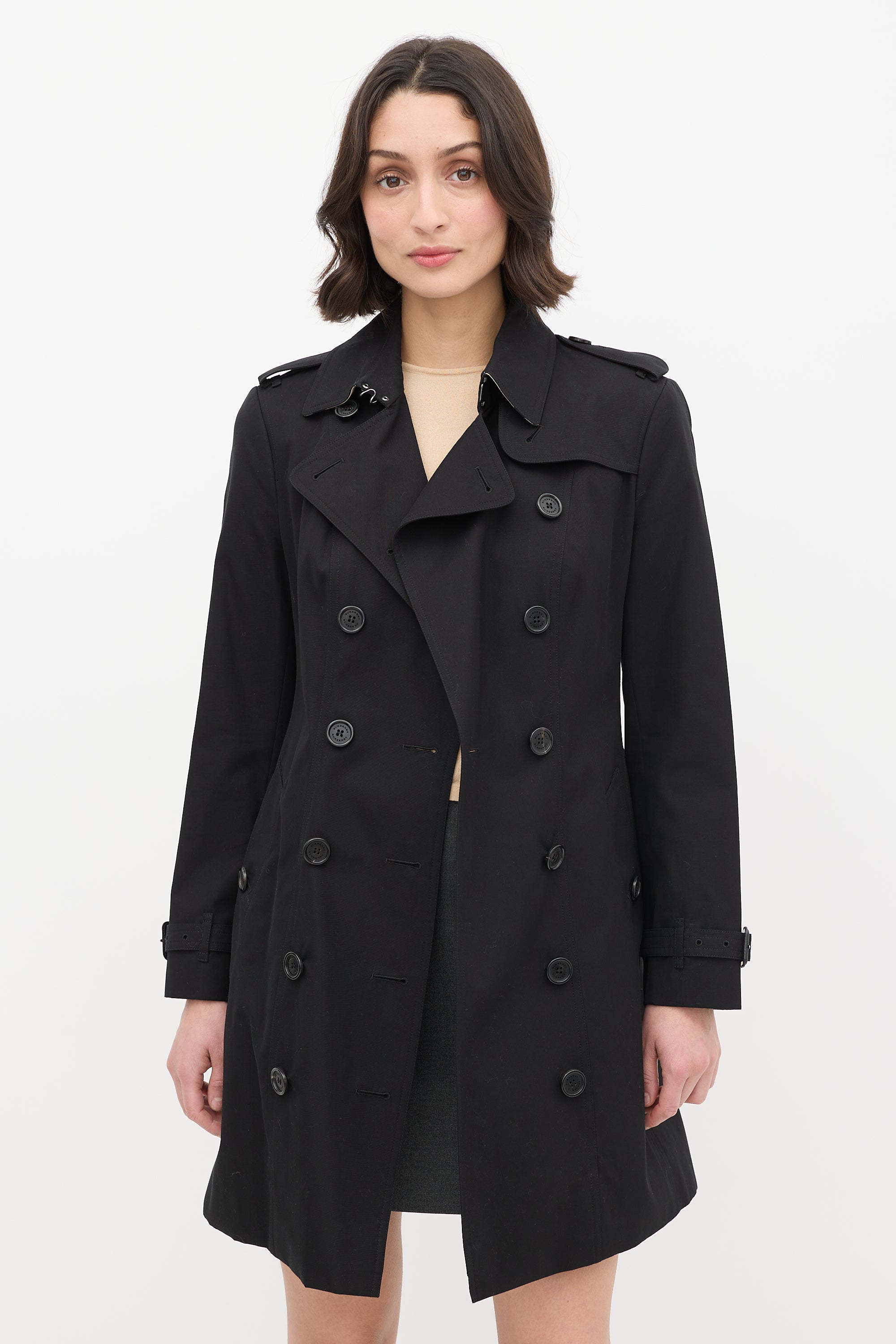 Burberry // Black Medium The Sandringham Belted Trench Coat – VSP
