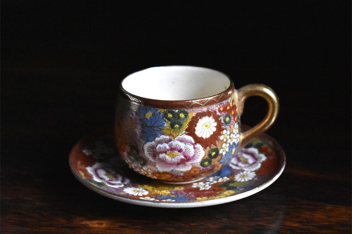 九谷焼の絵柄 金花詰に見るデザインの今と昔 - 九谷物産株式会社