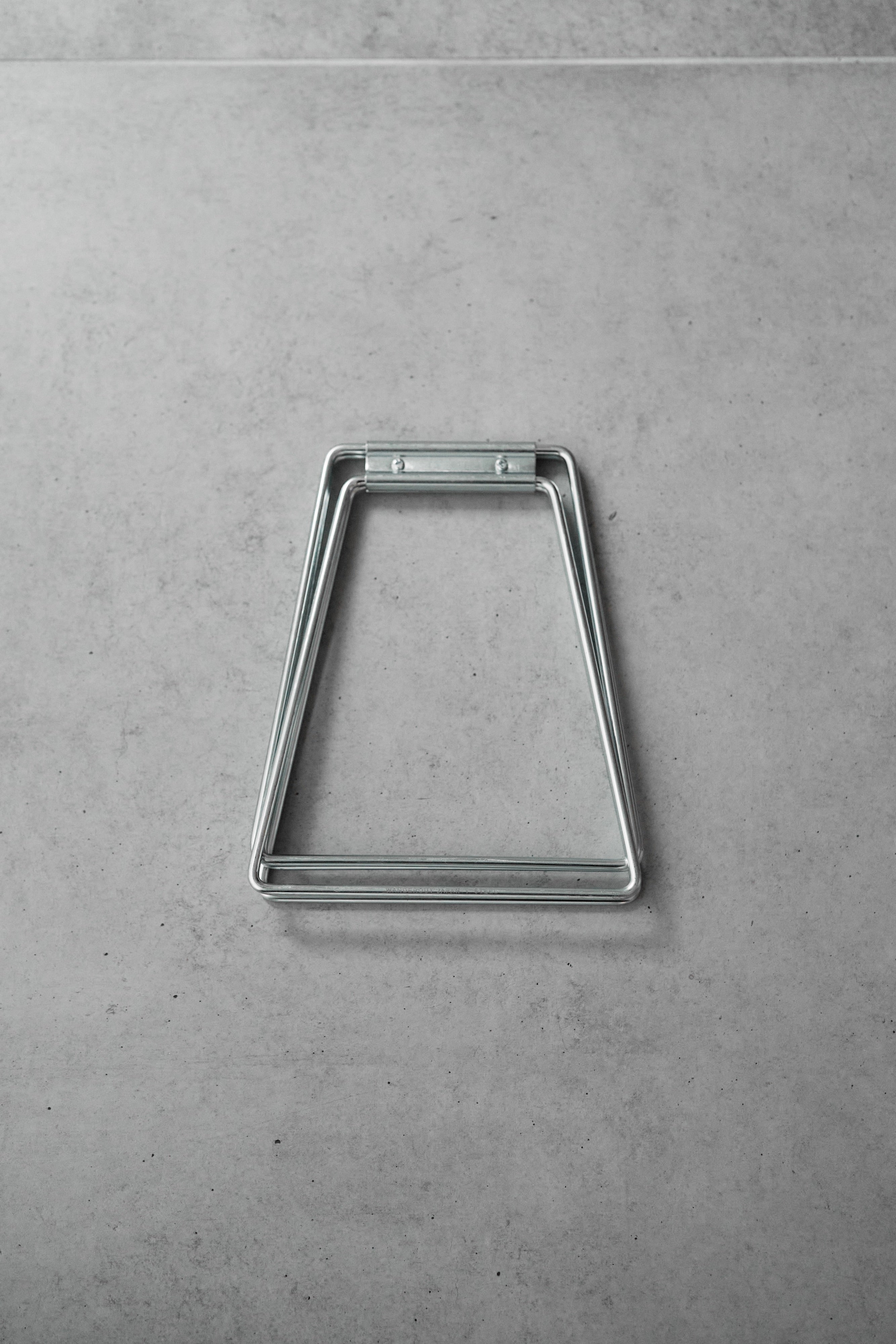 Wanderout / Universal Stand - Silver – wanderout