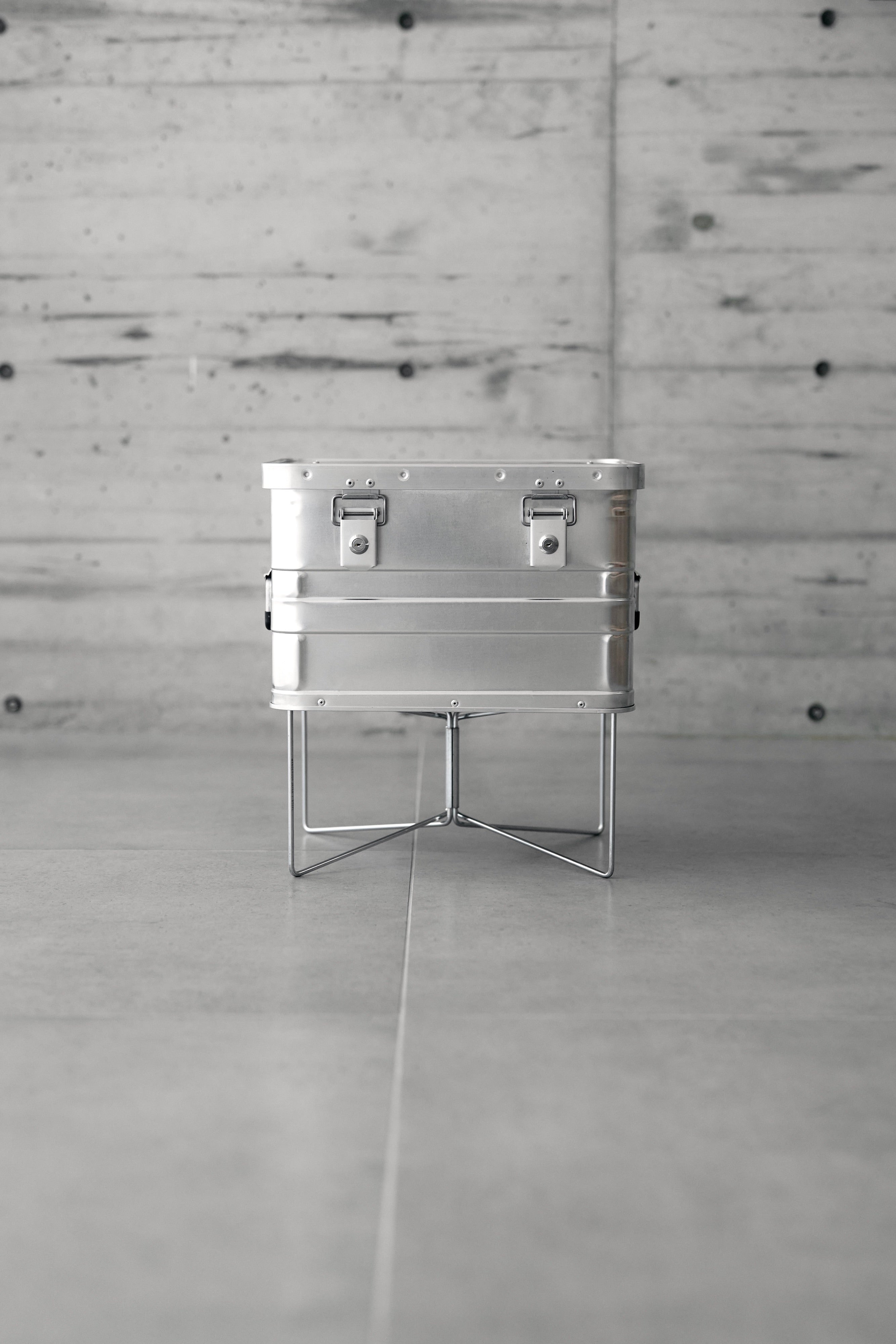 Wanderout / Universal Stand - Silver – wanderout