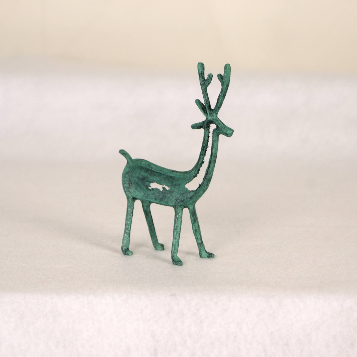 銅鐸絵画紋飾り「鹿」 | 和銅寛オフィシャルサイト