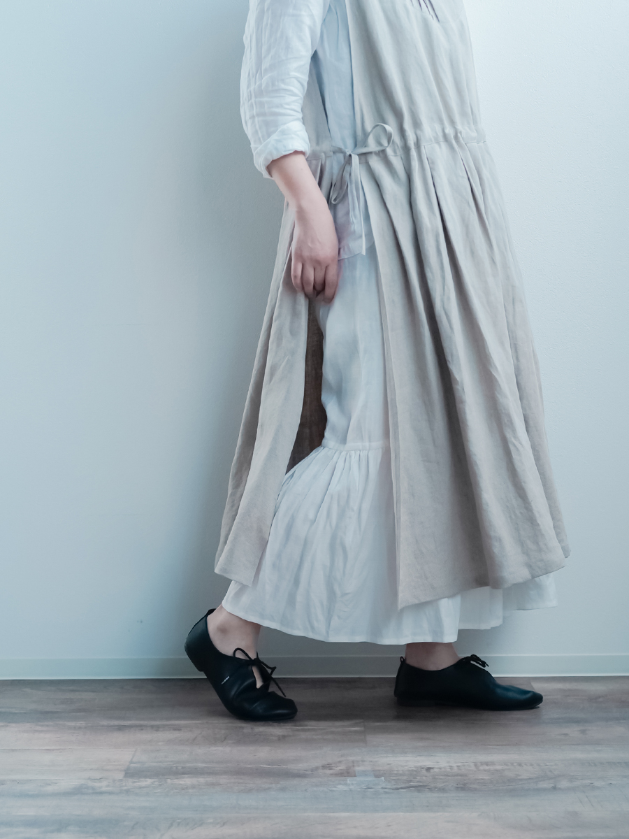 ペチパンツ】ふわり甘い、風揺れるティアード リネンパンツ ／ 白色