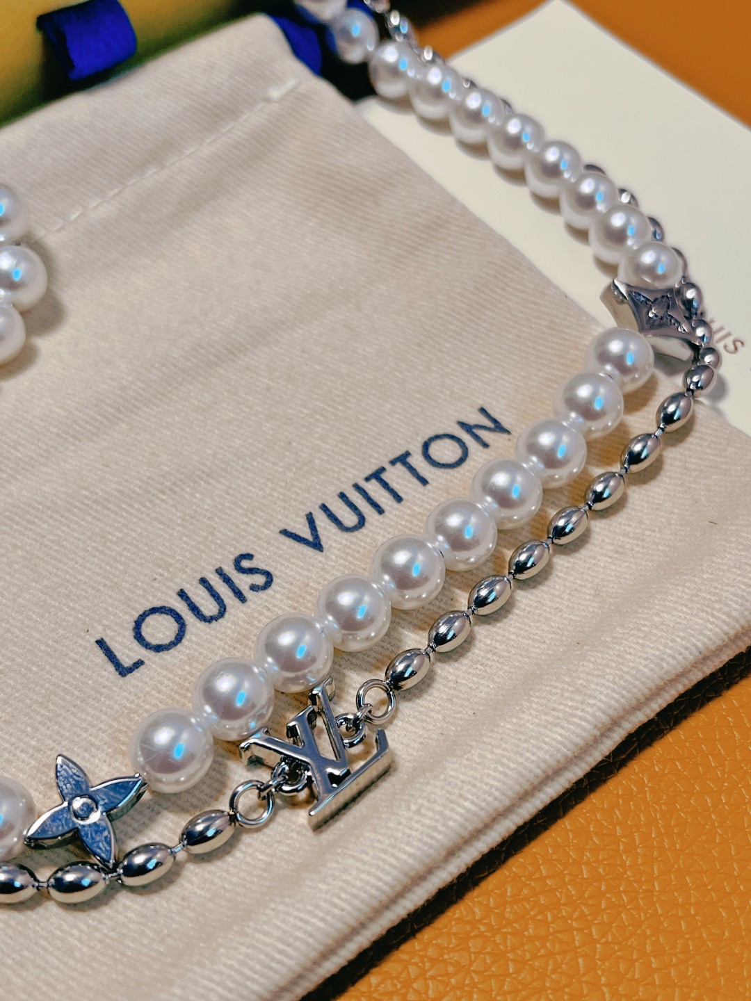 最高級ルイヴィトンスーパーコピー ルイヴィトンネックレスコピー