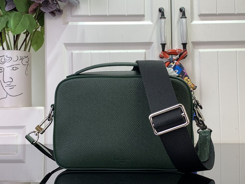 ルイヴィトン 新作バッグ 2025 アヴェニュー・メッセンジャー