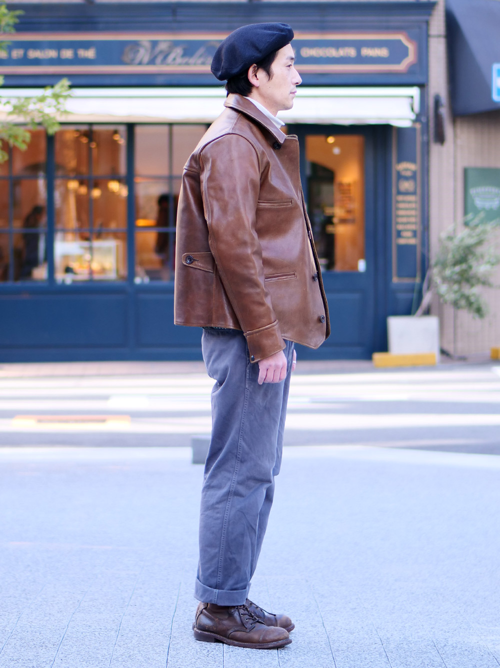 重ね着を楽しみたいレザージャケット