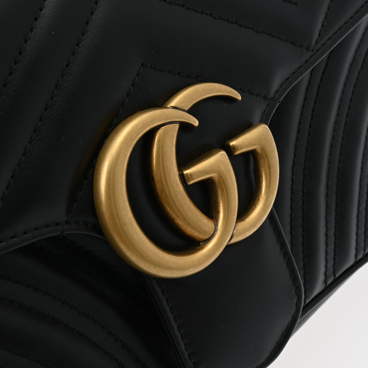 グッチ GGマーモント キルティング スモール チェーンショルダー