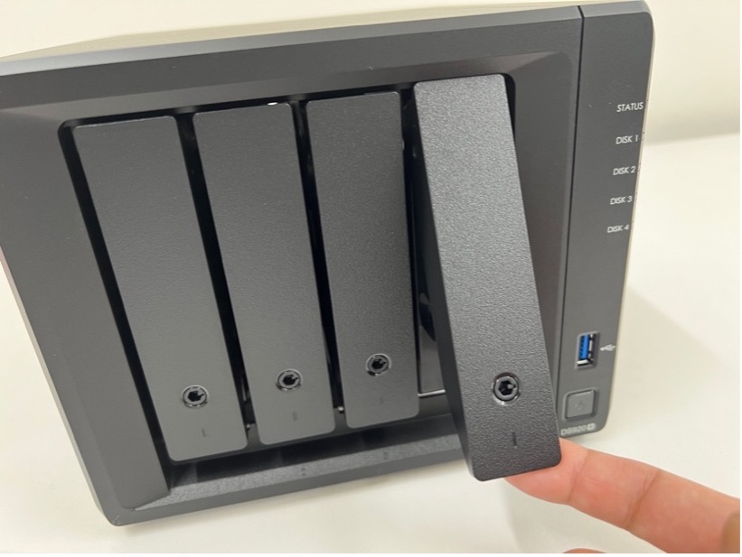 すべてのデータには価値がある －3. Synology DiskStationの物理