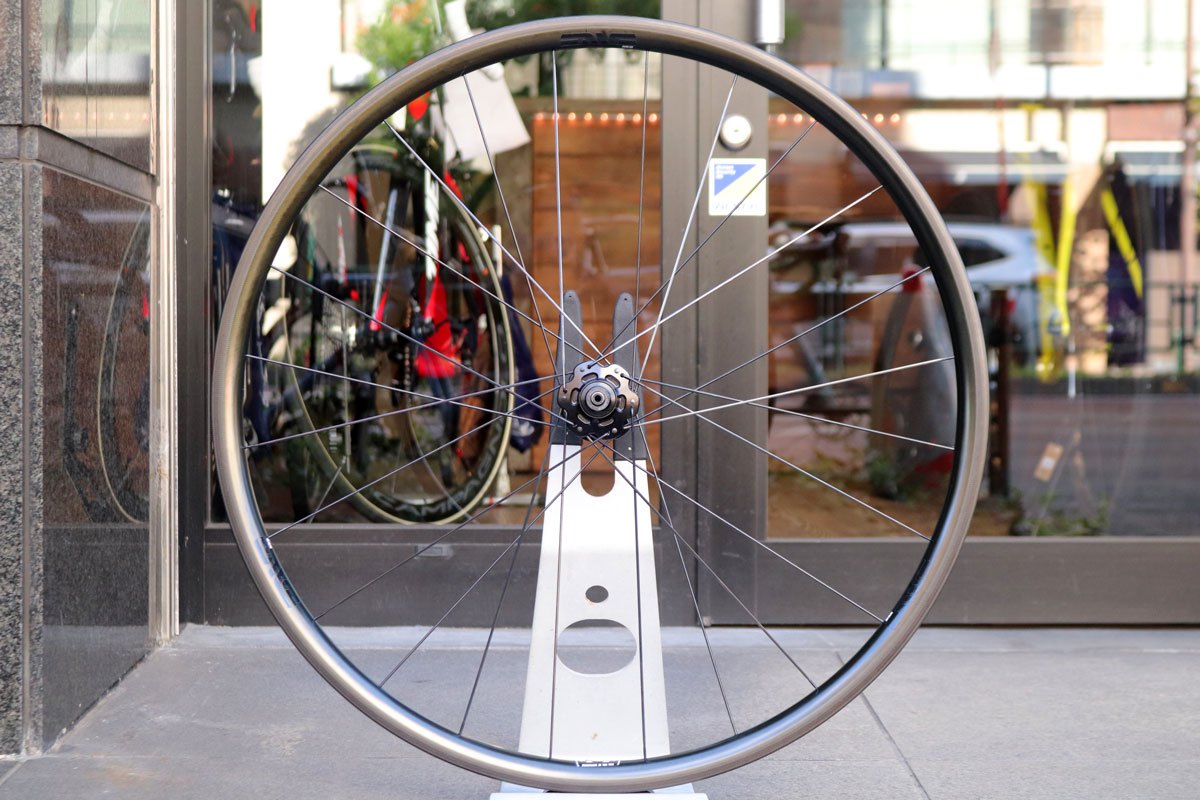 エンヴィ ENVE SES2.2 Gen2リム Jベンドスポーク シマノ11s カーボン