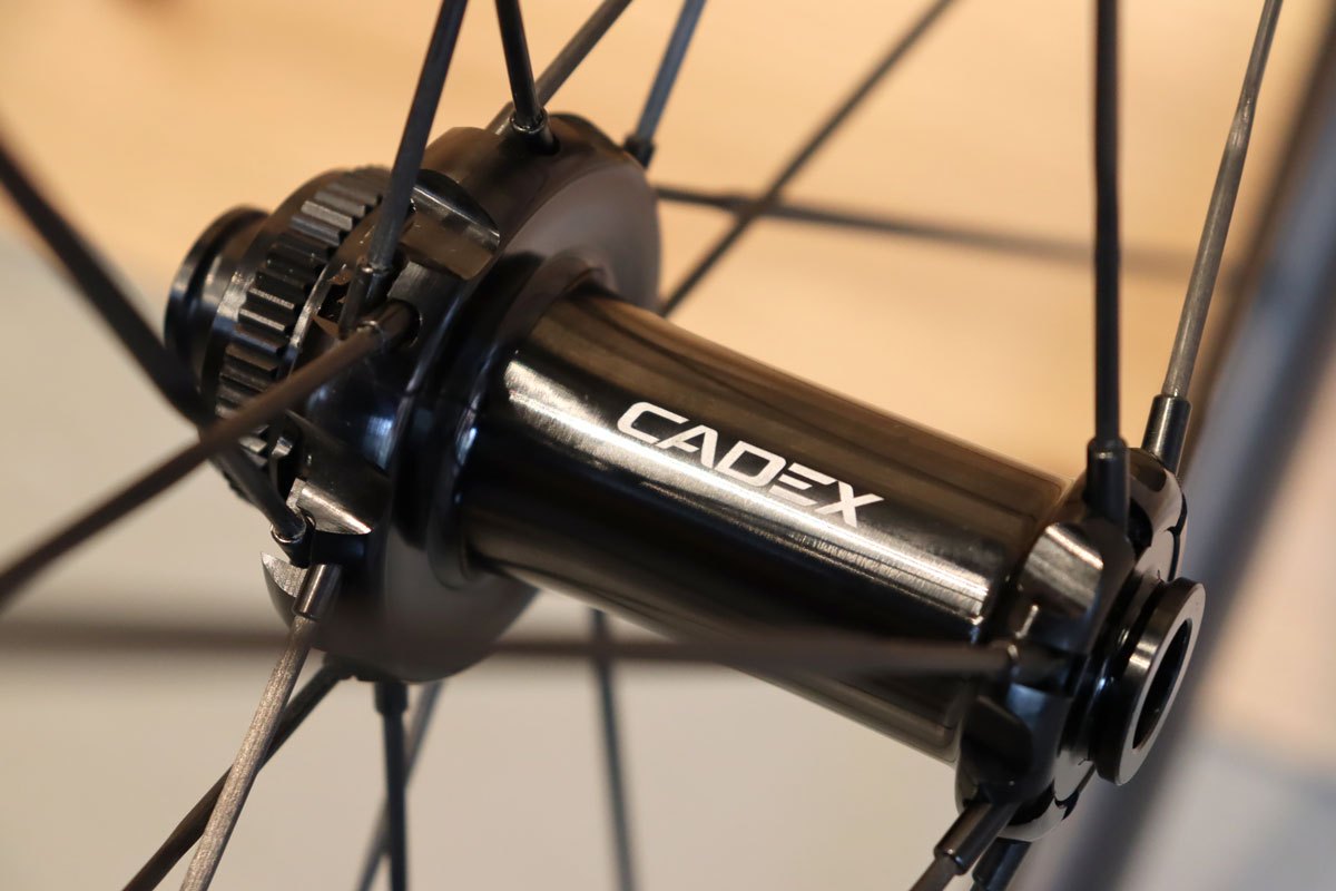 カデックス CADEX 42 チューブレス TUBELESS DISC カーボン ホイール