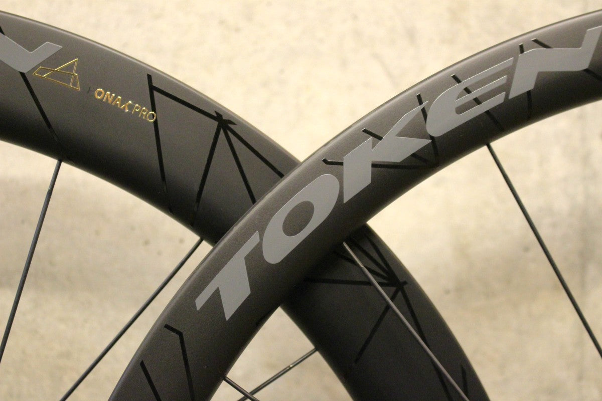 トーケン TOKEN VENTOUS + KONAX PRO カーボン チューブレスレディ