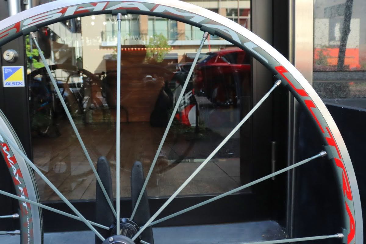 カンパニョーロ Campagnolo シャマル ウルトラ Shamal Ultra 2WayFit