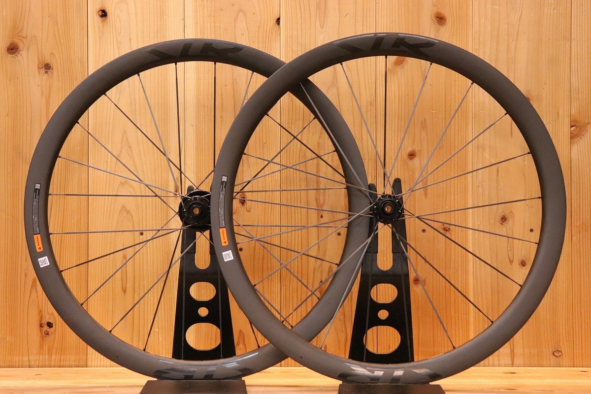 ジャイアント GIANT SLR 0 40 DB カーボン チューブレスレディ