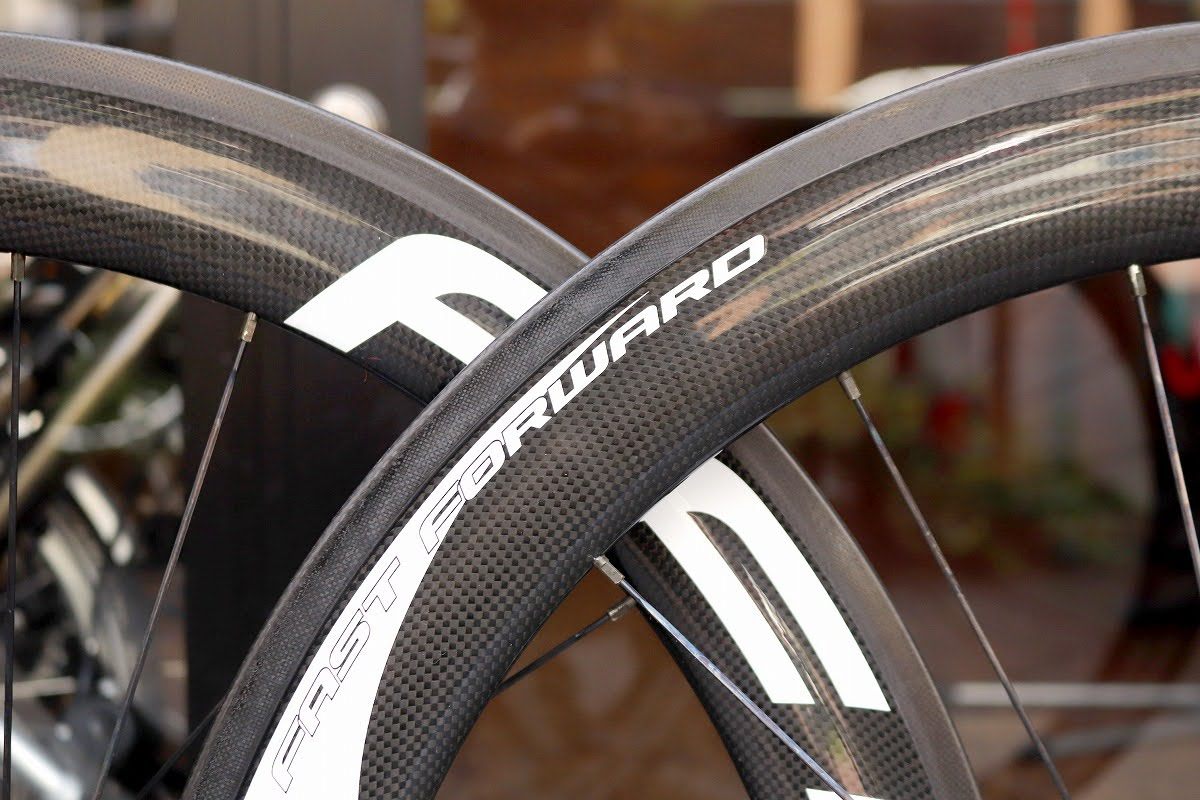 ファストフォワード FFWD F6R DT180ハブ カーボン チューブラー