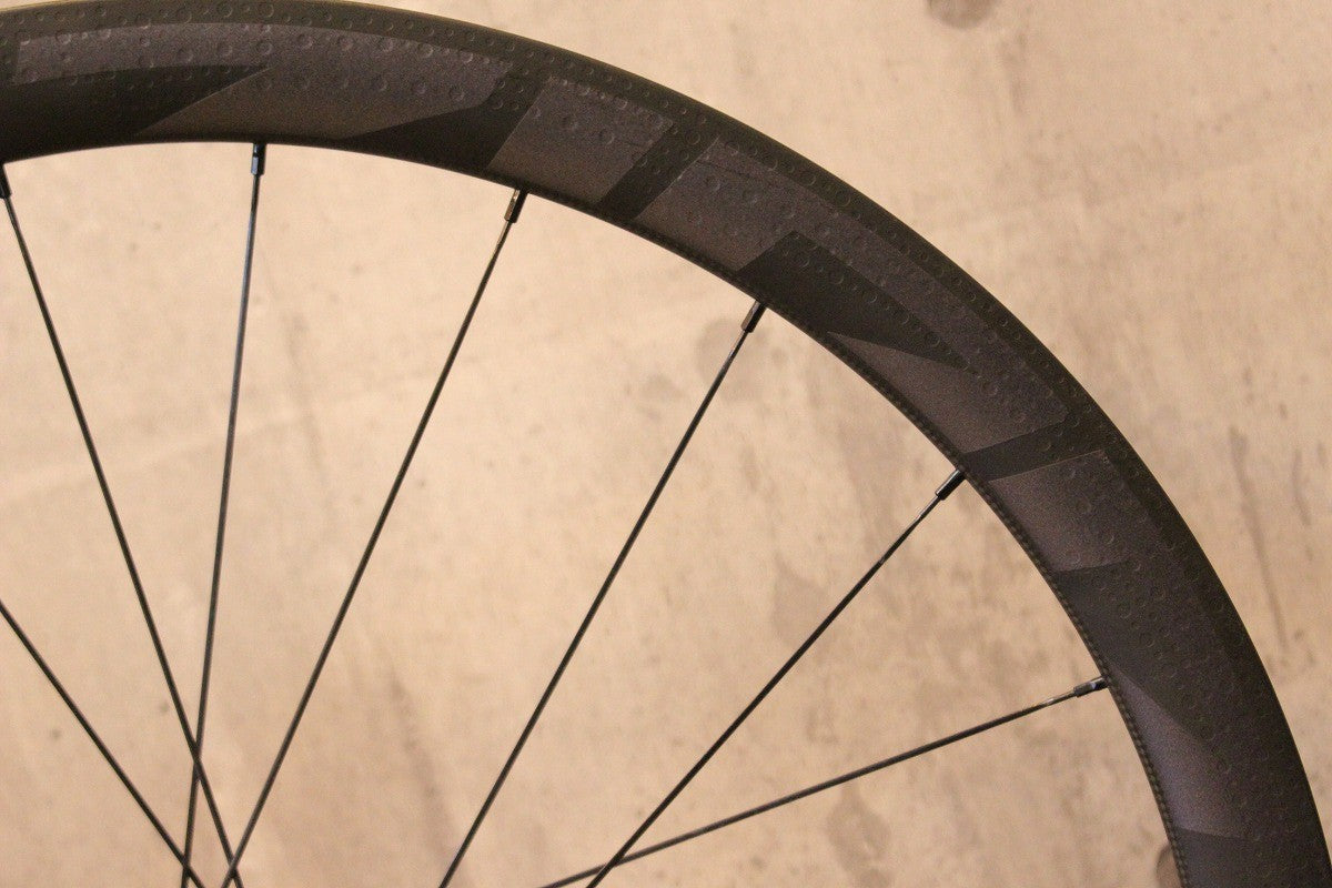 ジップ ZIPP 303 FIRECREST DISC カーボン チューブレス フックレス