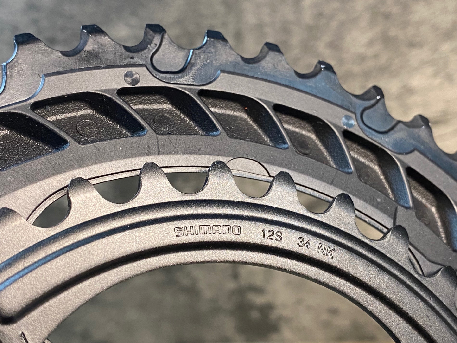 JC739 シマノ SHIMANO 105 FC-R7100 クランクセット 172.5mm 50/34T