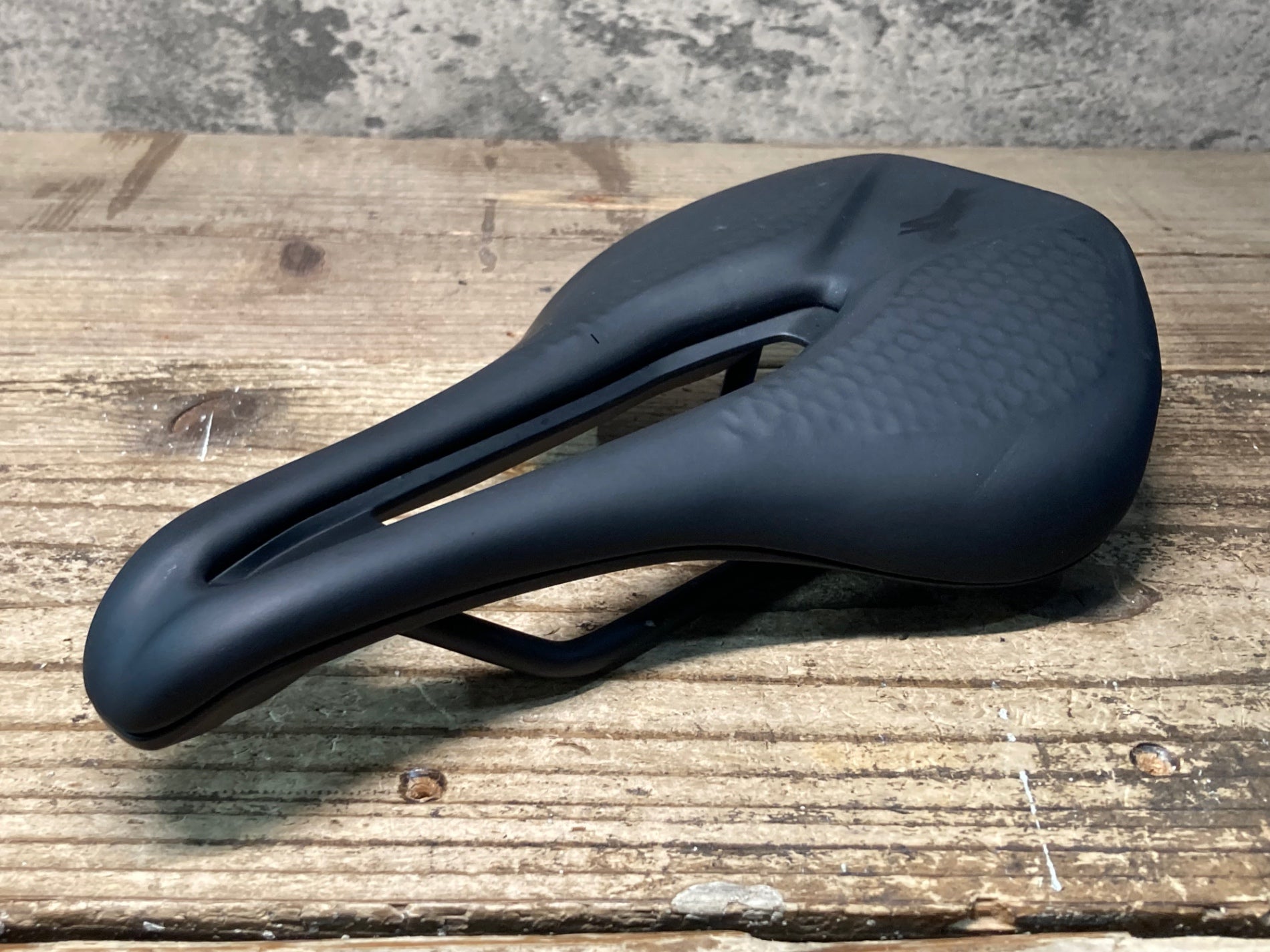 JM387 スペシャライズド SPECIALIZED POWER EXPERT MIRROR サドル 黒