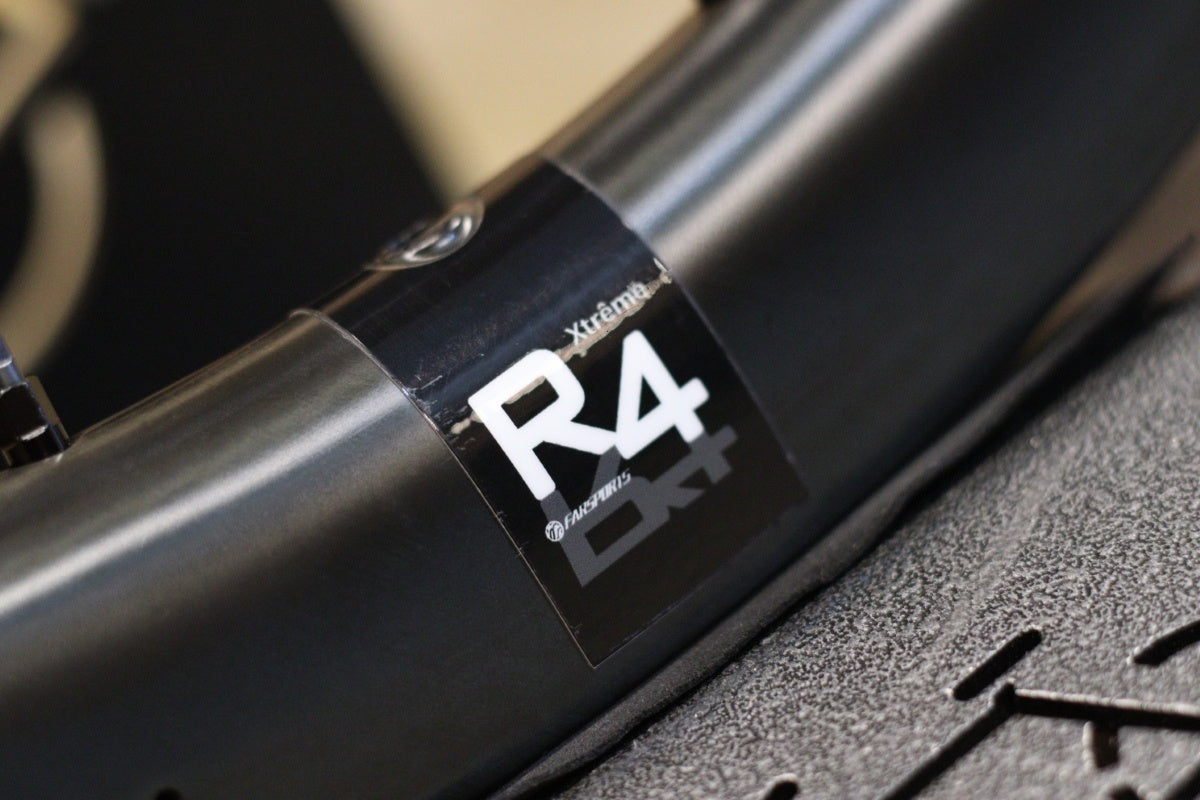 ファースポーツ FARSPORTS エクストリーム X-TREME R4 カーボン