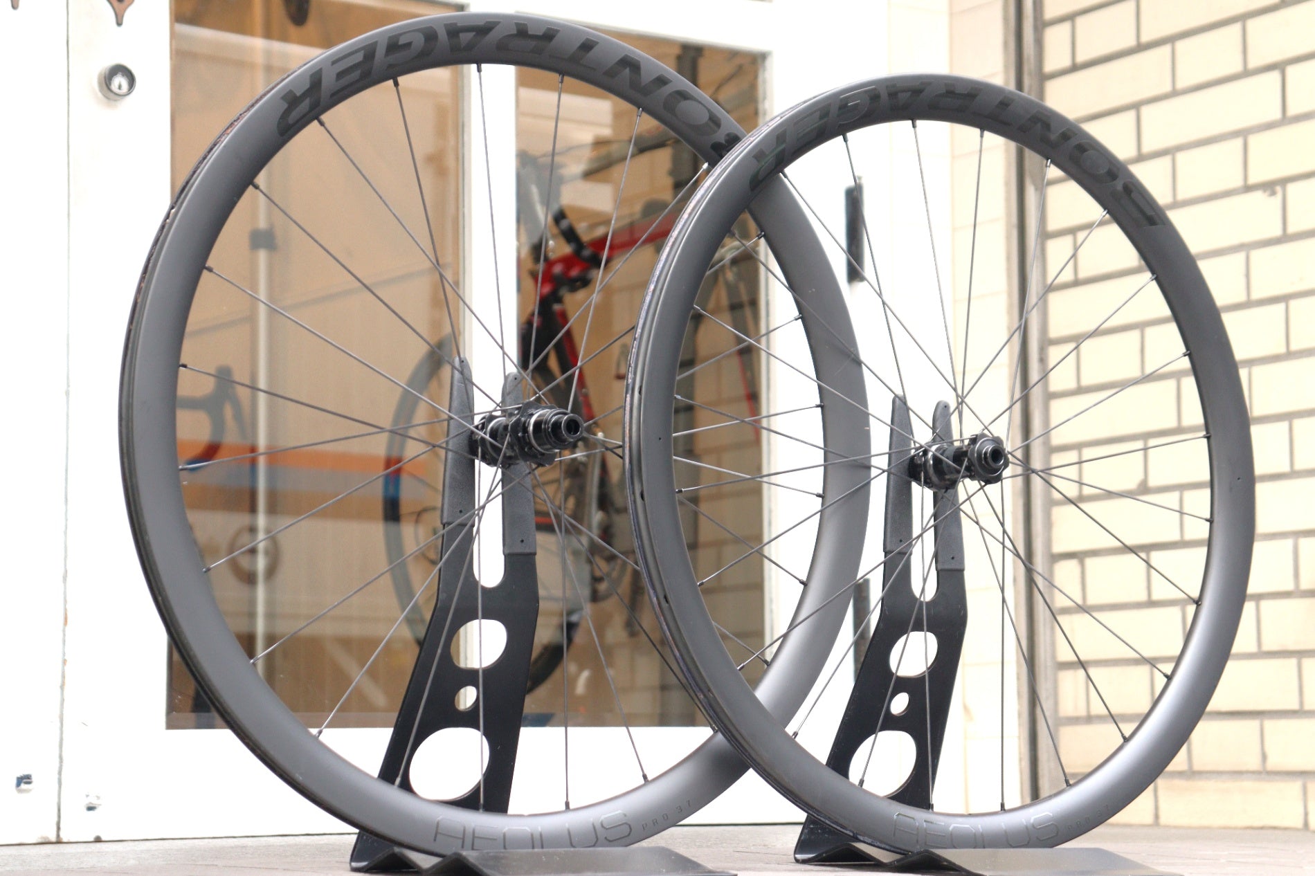 ボントレガー BONTRAGER アイオロス プロ AEOLUS PRO 37 DISC カーボン