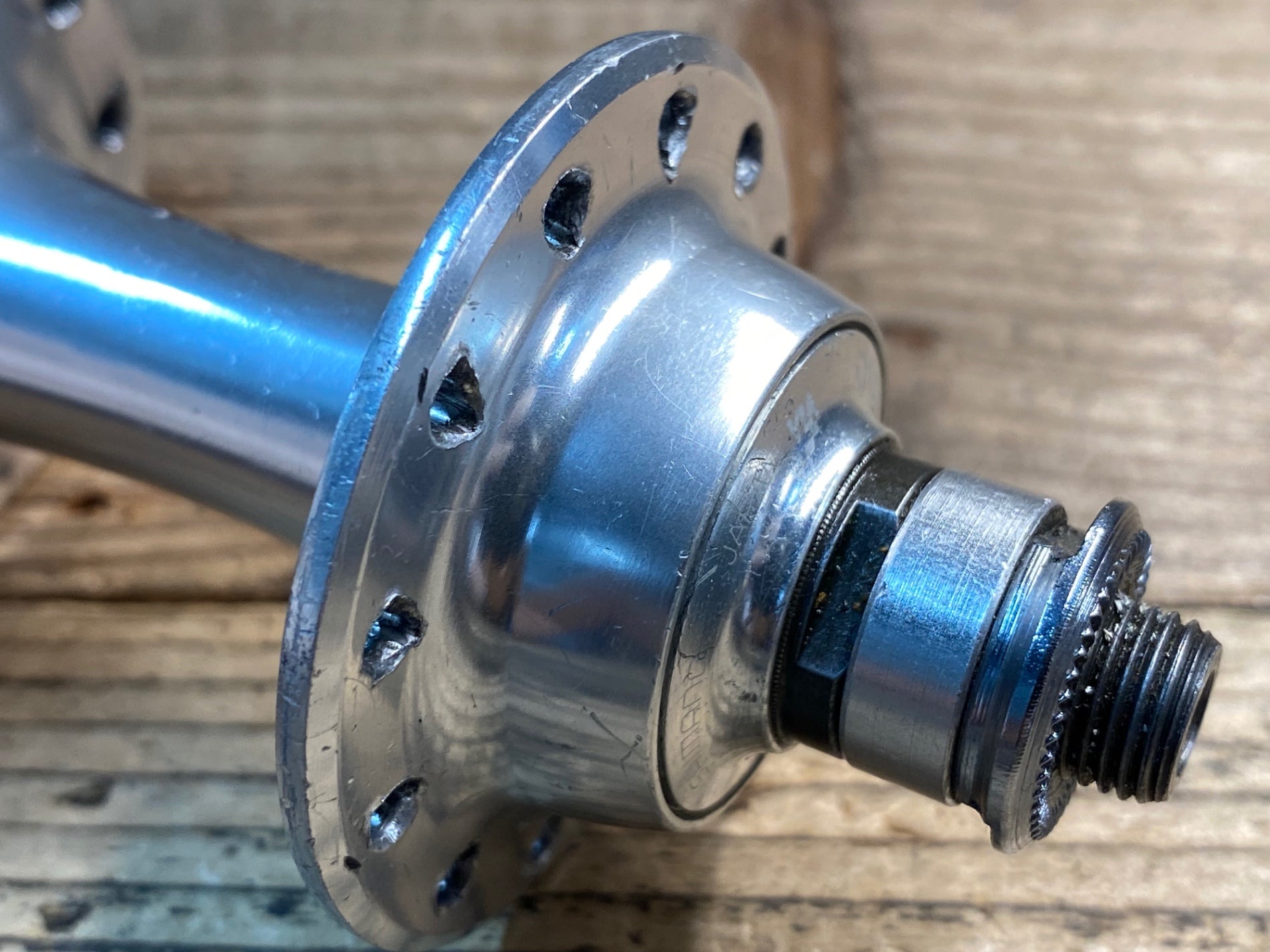 JJ079 シマノ SHIMANO デュラエース DURA-ACE FH-7700 フリーハブ 24H