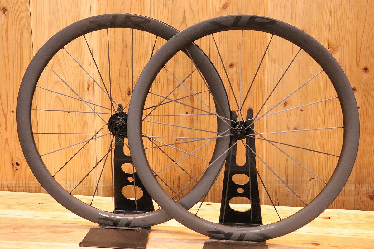 ジャイアント GIANT SLR 0 40 DB カーボン チューブレスレディ