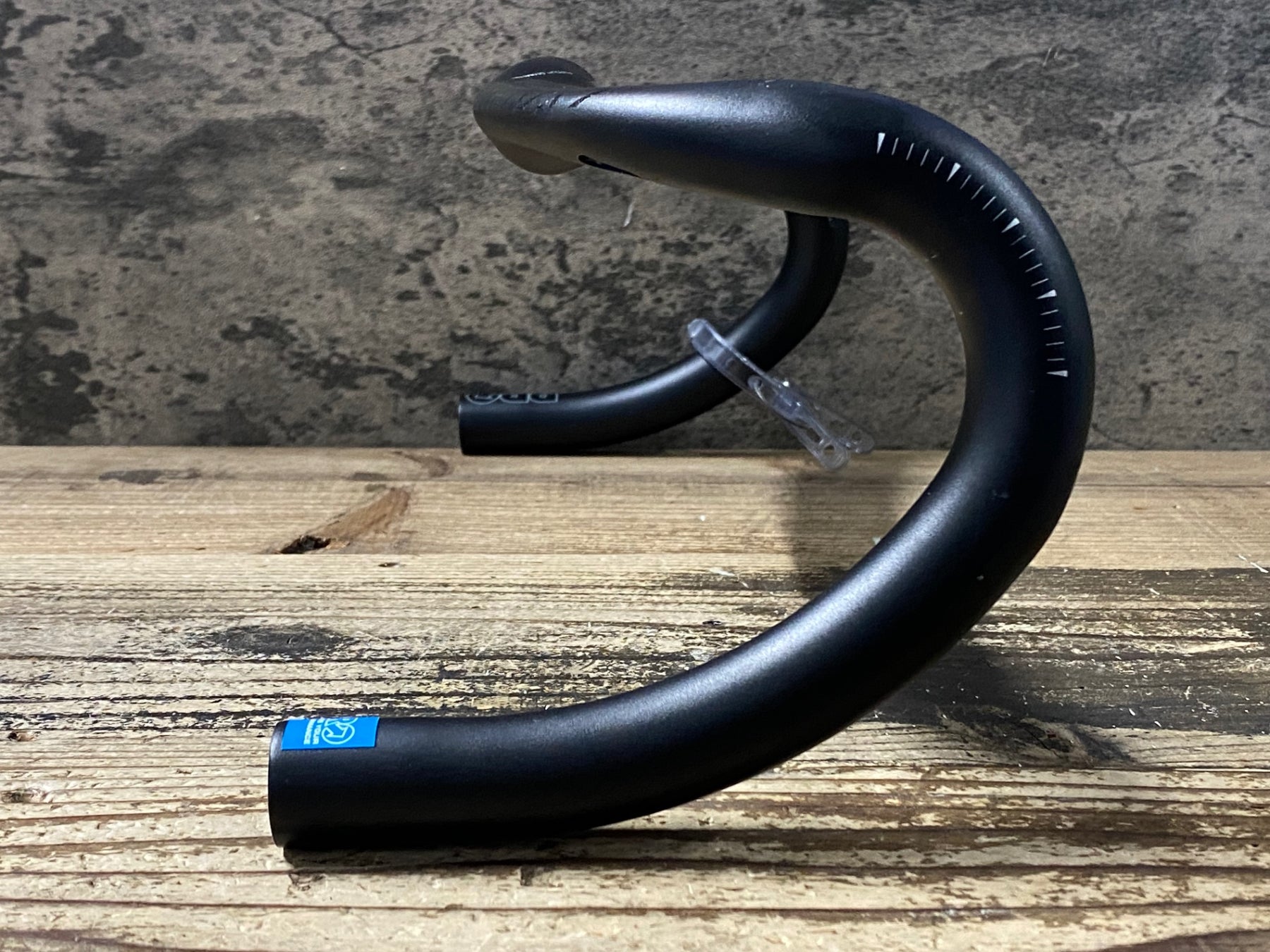 JP353 シマノ SHIMANO PRO VIBE エアロパシュート アルミ ドロップ