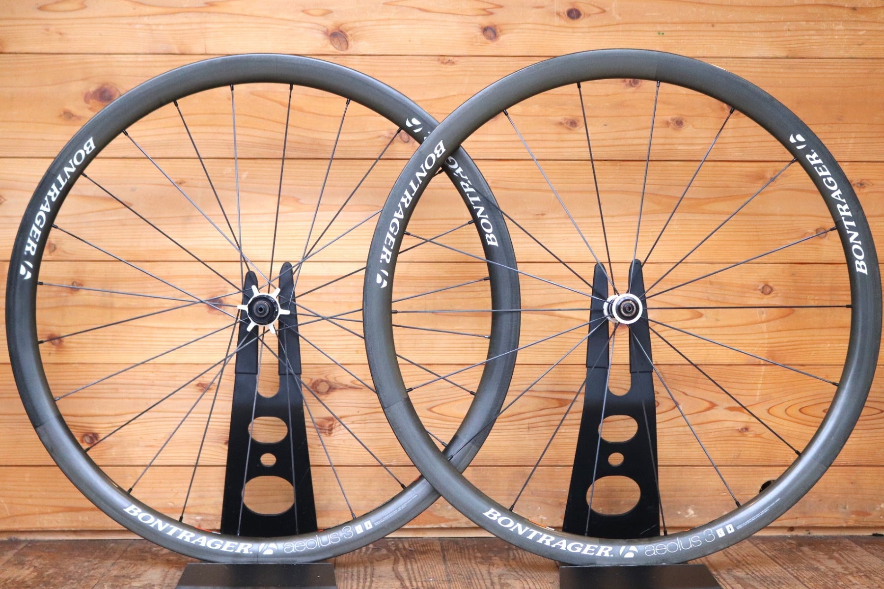 ボントレガー BONTRAGER アイオロス 3 AEOLUS 3 カーボン チューブラー