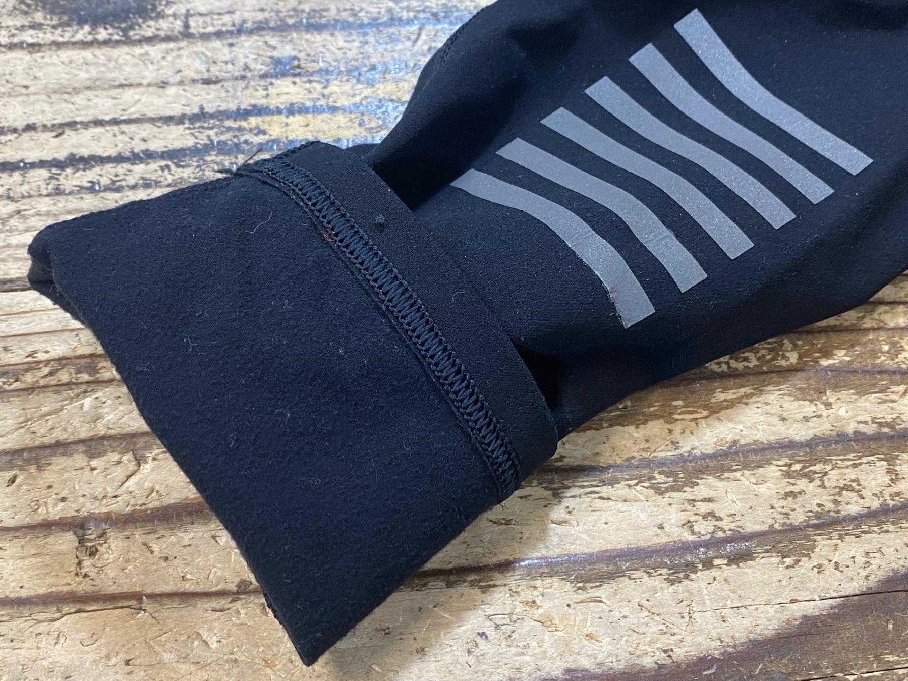 JW716 ラファ Rapha PRO TEAM SHADOW LEG WARMERS レッグウォーマー 黒