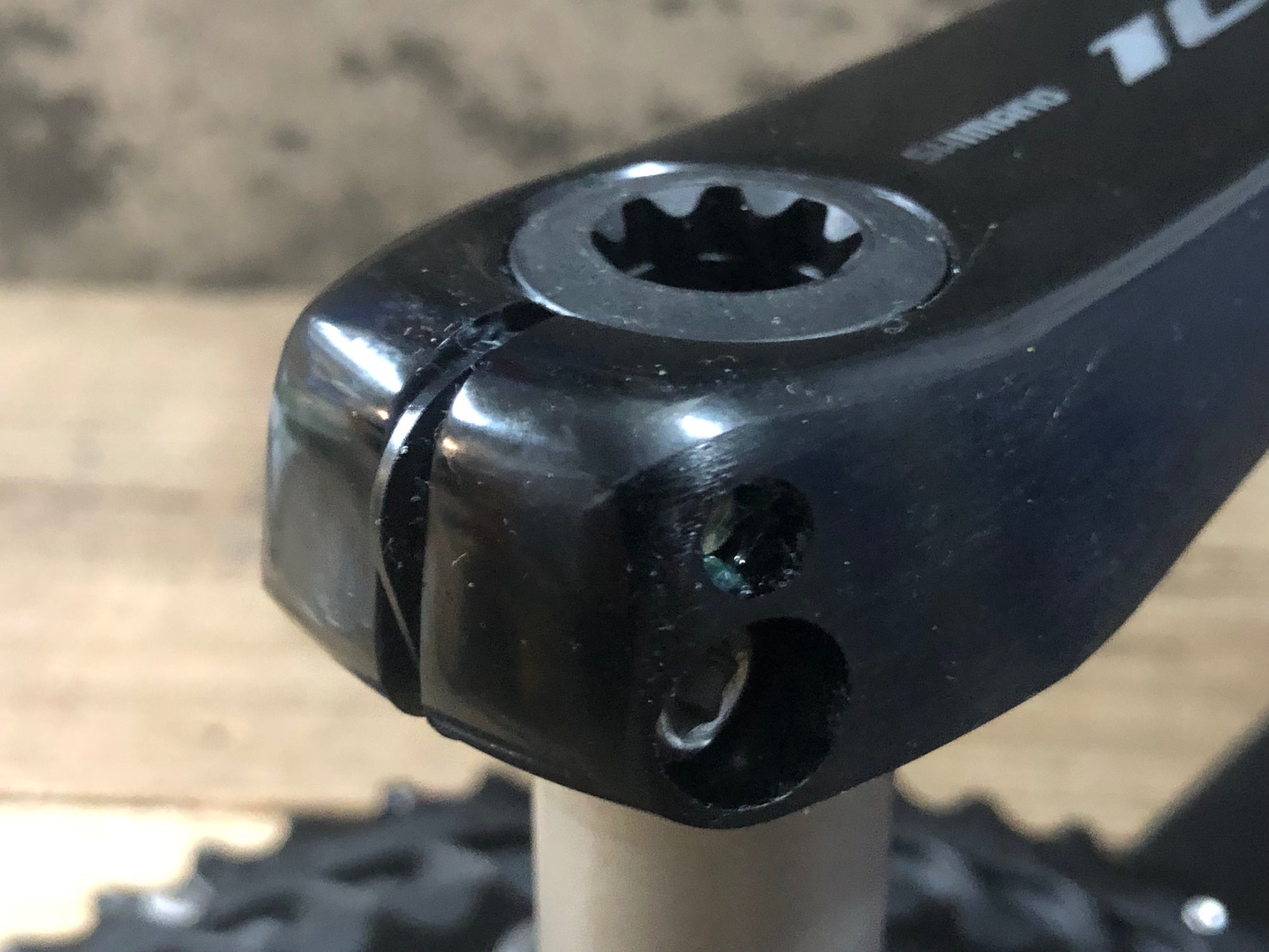 JS768 シマノ SHIMANO 105 FC-R7100 クランクセット 170mm 50/34T