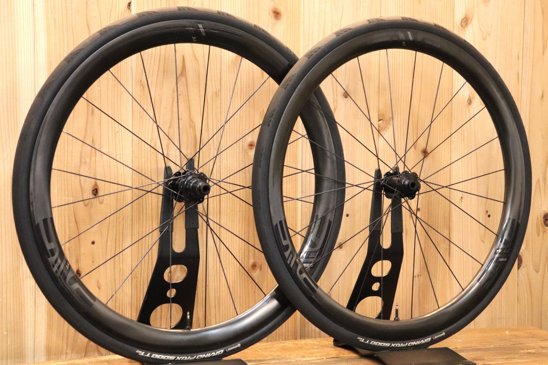 AXT644 エンヴィ ENVE SES 3.4 NEW カーボン チューブレス ホイール