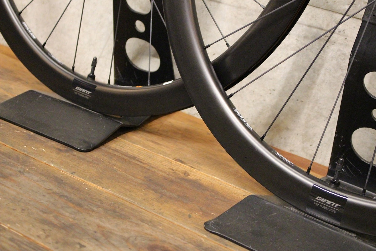 未使用品 ジャイアント GIANT SLR1 42 DISC HOOKLESS カーボン