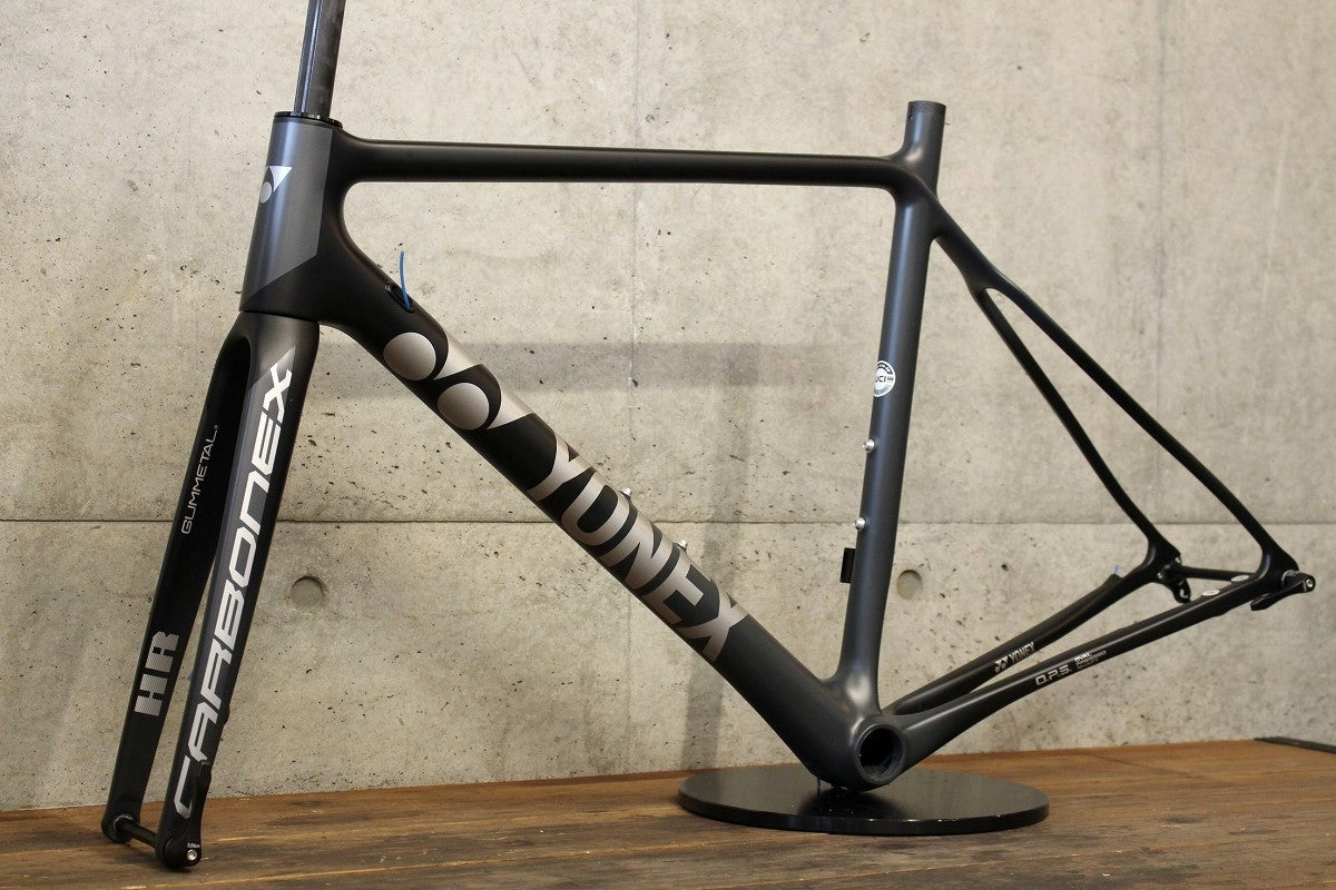 新品！ ヨネックス YONEX CARBONEX HR DISC 2021 Mサイズ カーボン